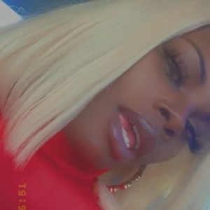 Meet your Posher, Annie